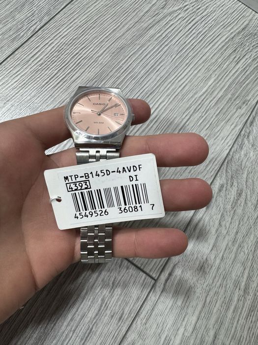 Годинник Casio Бежевий