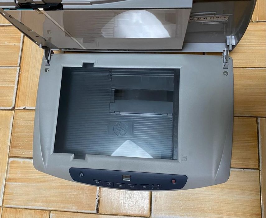 HP Scanjet 5550c Scanner64586156485763124