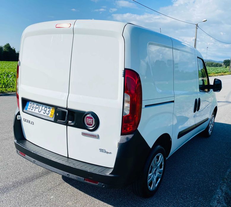 FIAT DOBLO 1.3 3 LUGARES C/ IVA DEDUTIVEL