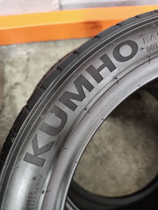 Pneus 215/45zr17 Kumho ECSTA PS71 com 90% piso