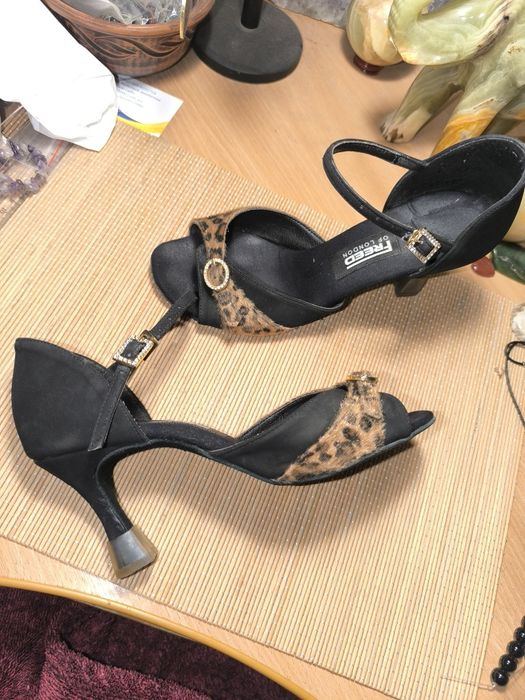 Туфлі для танців.  Обувь для Латина, Сальса, Бачата.