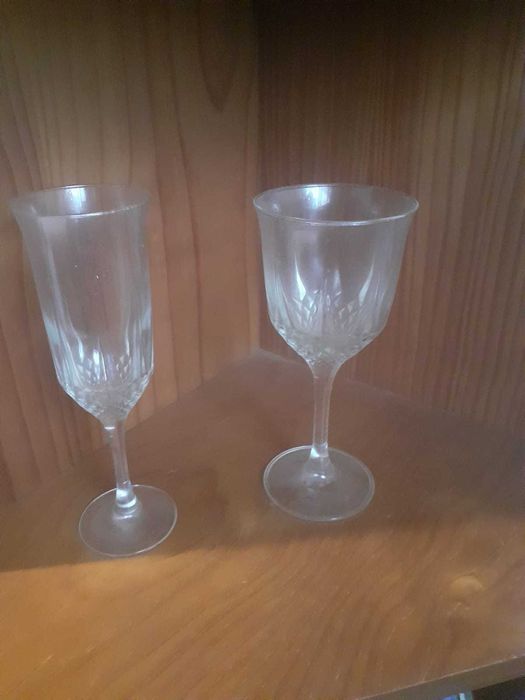 Vendo conjunto de 50 copos NOVOS   ou individual