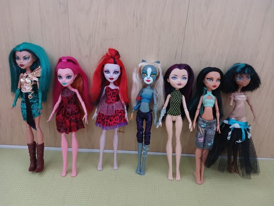 Куклы Монстр  свои