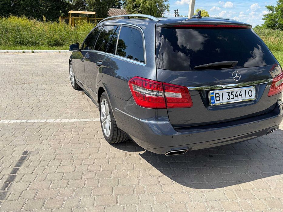 Mercedes-Benz E-Class 212