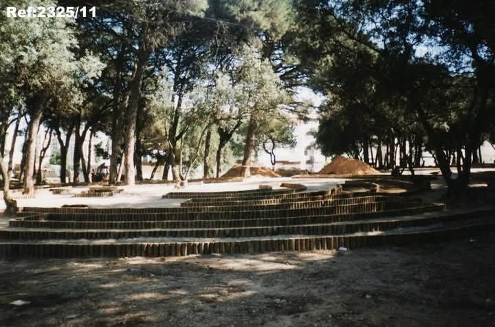 Bordadura em madeira para jardim