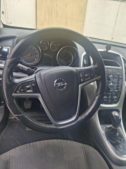 Opel Astra 1.4 Gasolina 2010 | 262.000 km | Muito Boa Mecânica | Inspeção 2027 | 2900€