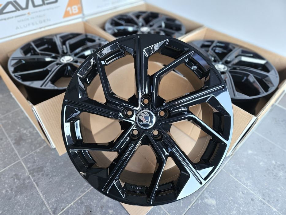 Skoda 18 " Nowe 5x112 Kodiaq Superb Enyaq Octavia Scout Felgi Czarne