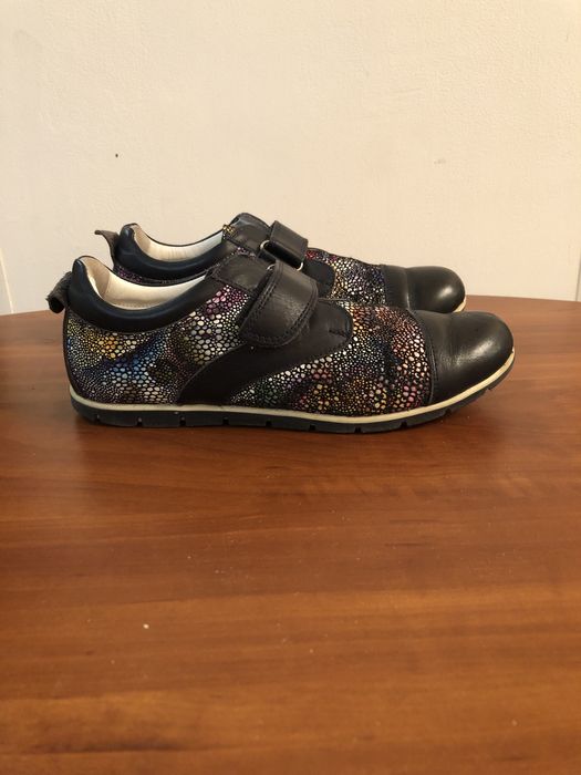 Туфли для девочки 35 р