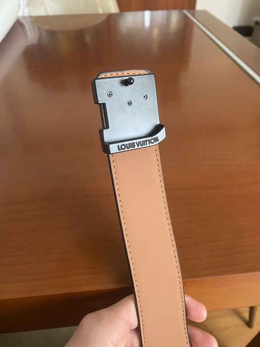 Cinto Louis Vuitton preto e cinzento