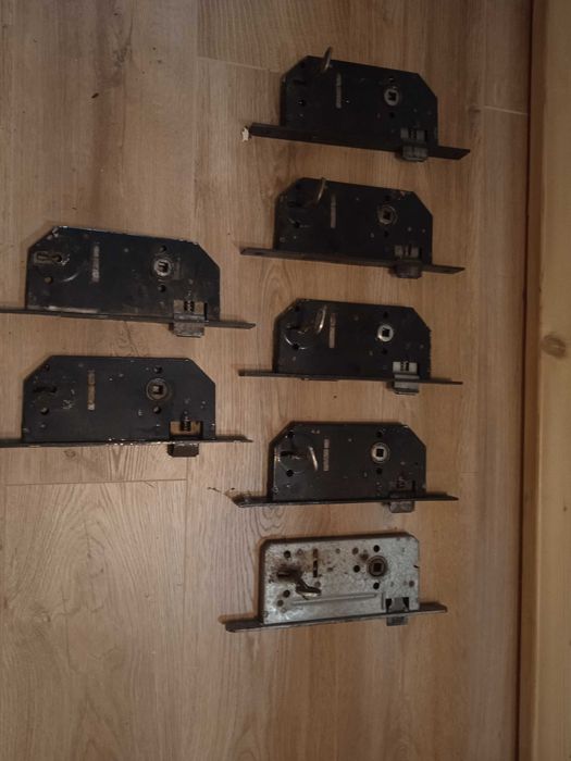 Zamki wpustowe do drzwi 7szt