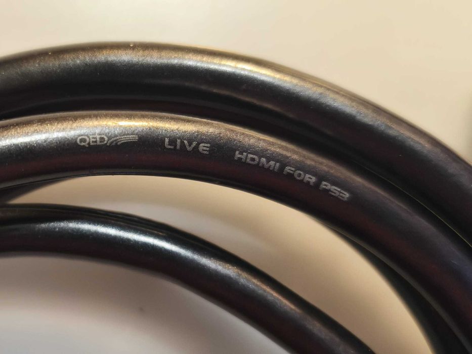Cabo HDMI Premium QED Live (Edição Especial PS3) – Como Novo