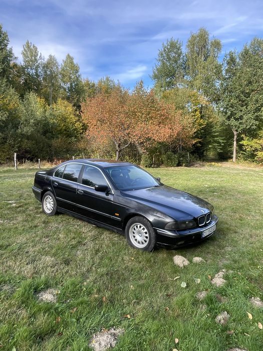Продам bmw e39.