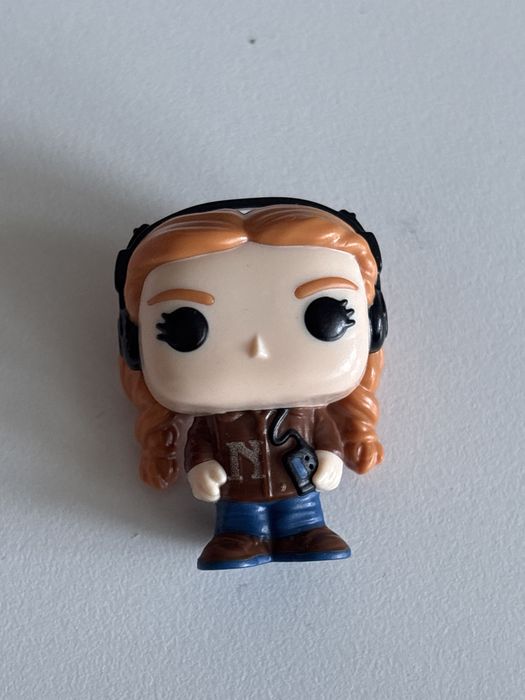 figurka max stranger things kinder joy