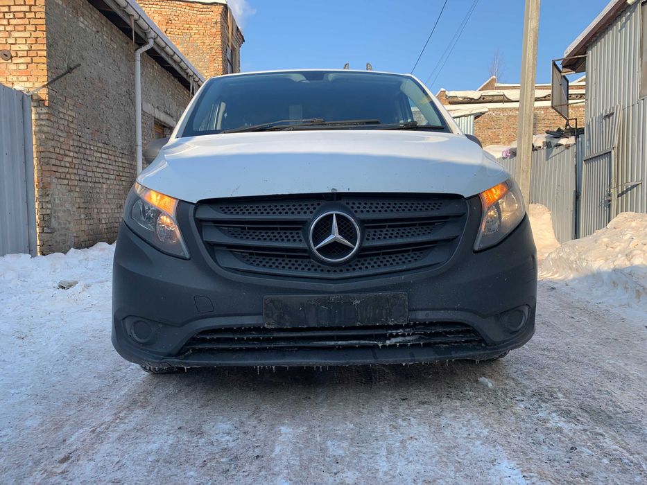 Разборка Вито W447 запчасти б/у салон двери фары