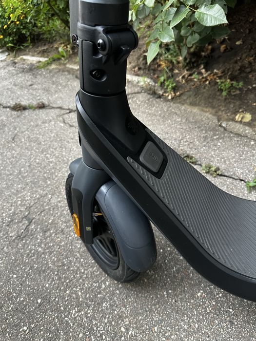 Продам Самокат NINEBOT e2 pro