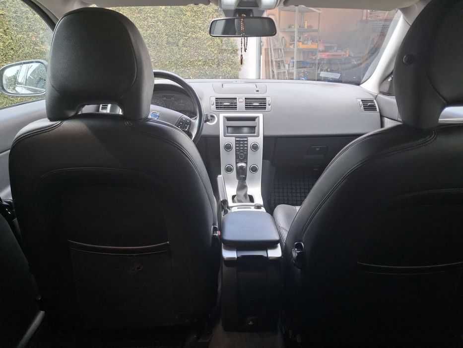 Sprzedam samochód Volvo V50 D2