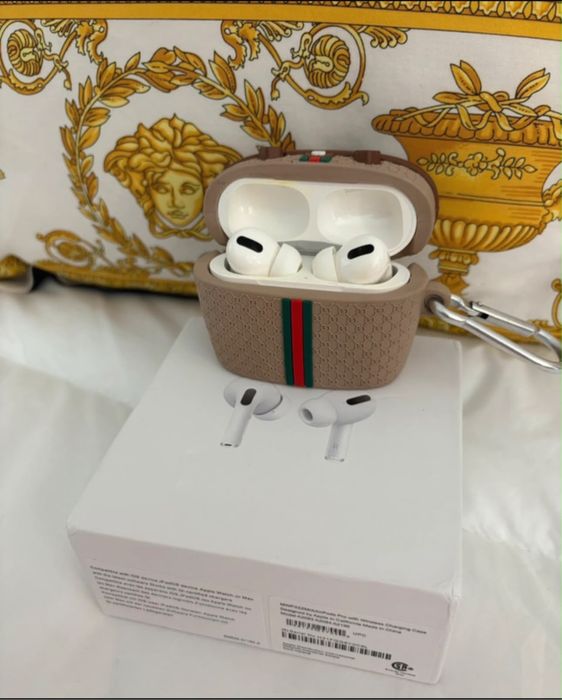 Airpods Pro with Wireless Apple com capa incluida. Condição Excelente