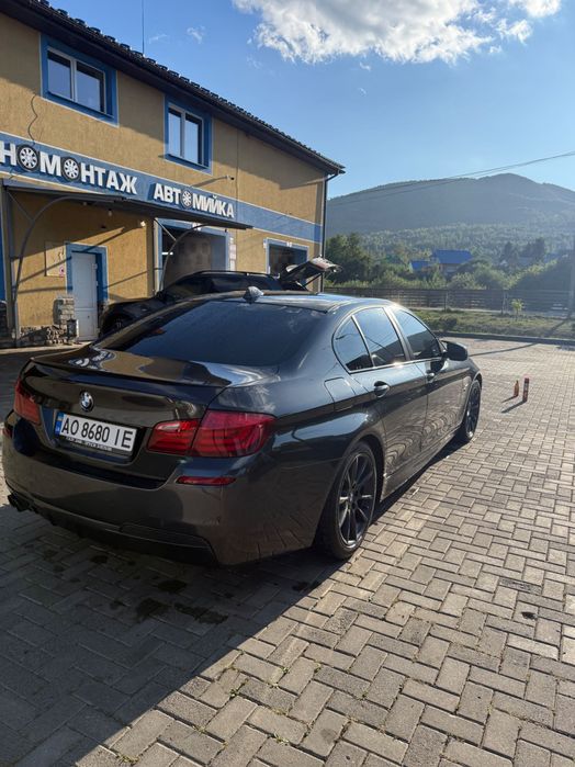BMW F10 520 2013