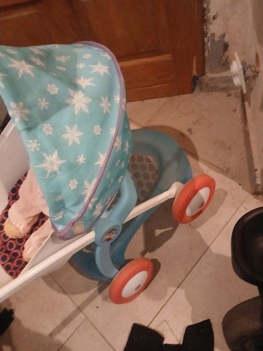 wózek dla lalek Smoby Disney Kraina Lodu, głęboka gondola