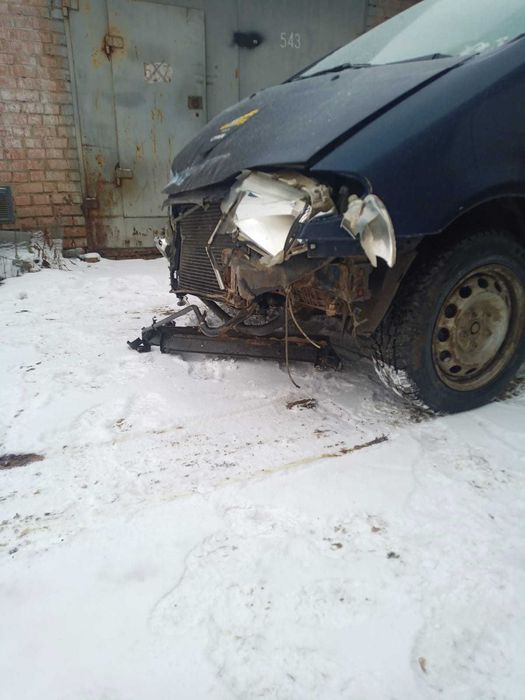 Продам Форт Гелексі 98 р/в. 2,0 бензин