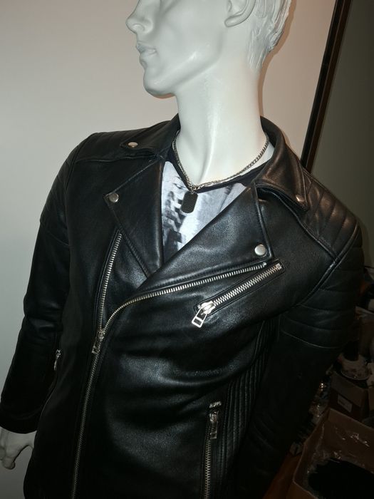 Blusão em pele estilo Baker ,tamanho M