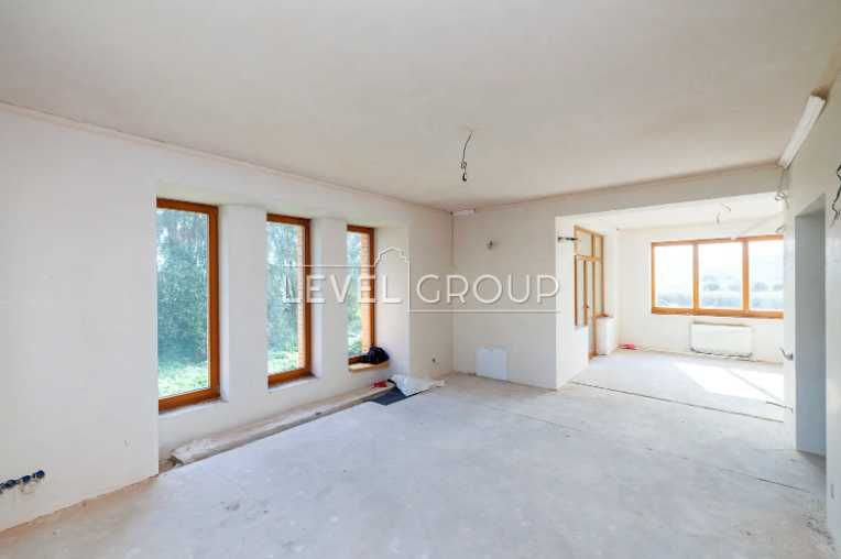 Продаж будинку 457м2, с. Романків, Київська обл.