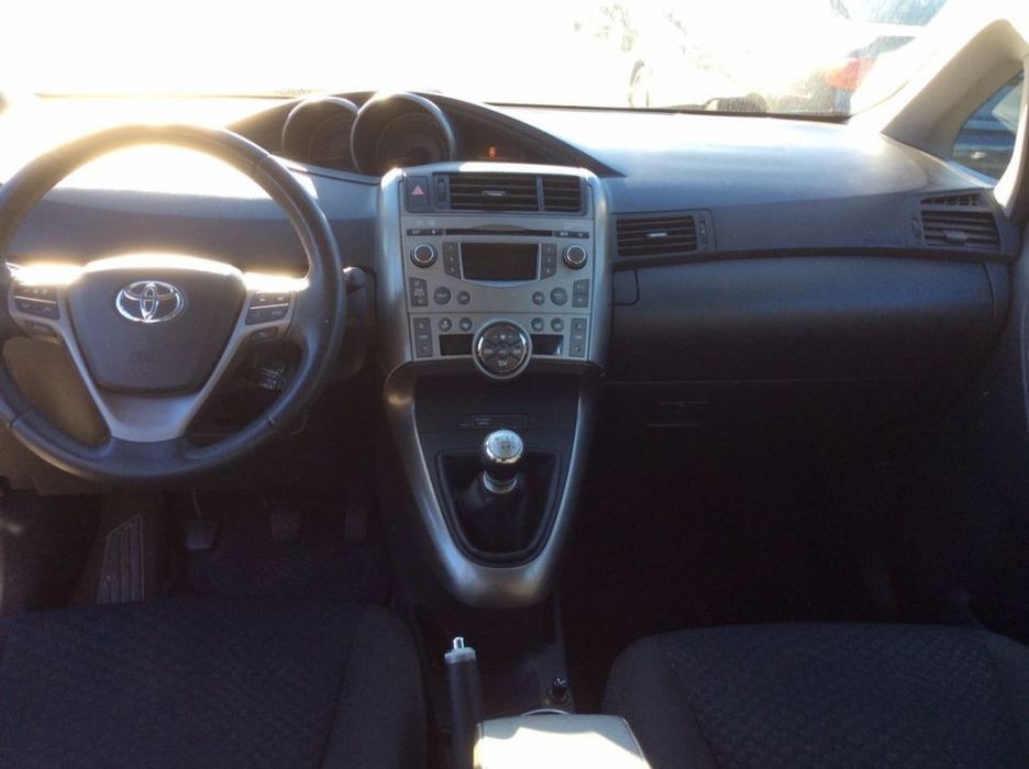 Toyota Verso 2.0 D4D 2009 - Para peças
