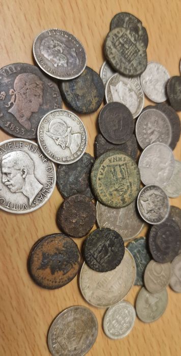 Lote de moedas: prata, romanas e gregas