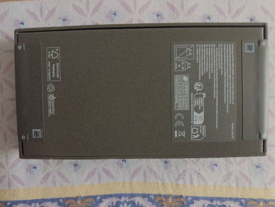 Samsung S25FE Nova