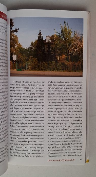 Śladami Jana Pawła II po Małopolsce.
Wyd. 2008, str. 247.
Wym. 125x225