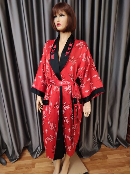 Двосторонній халат з вишивкою в японському стилі