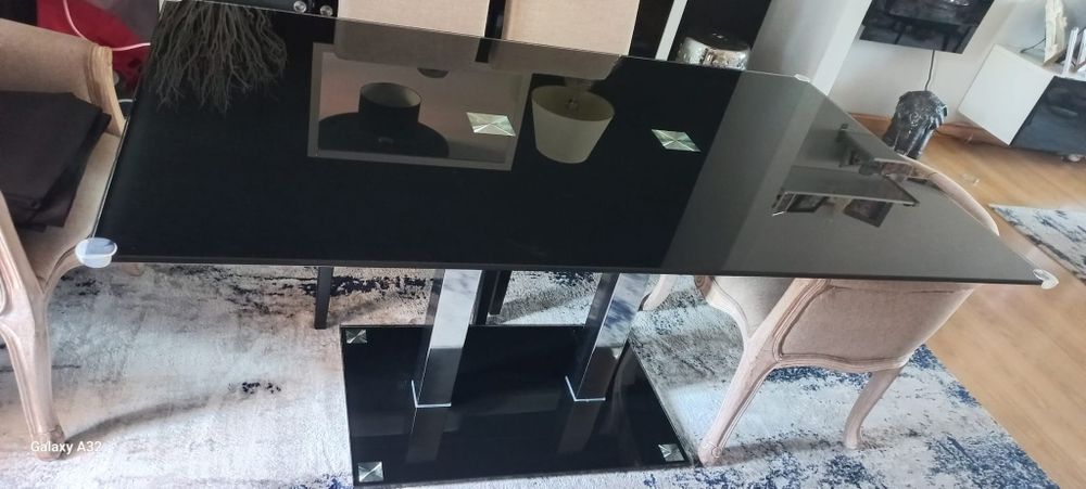 Mesa de jantar preta