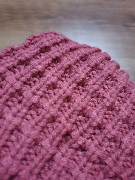 Czapka damska brudny róż