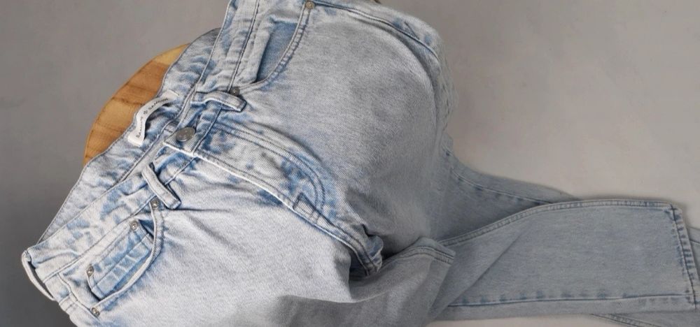 Spodnie jeansowe marki Samsoe Samsoe