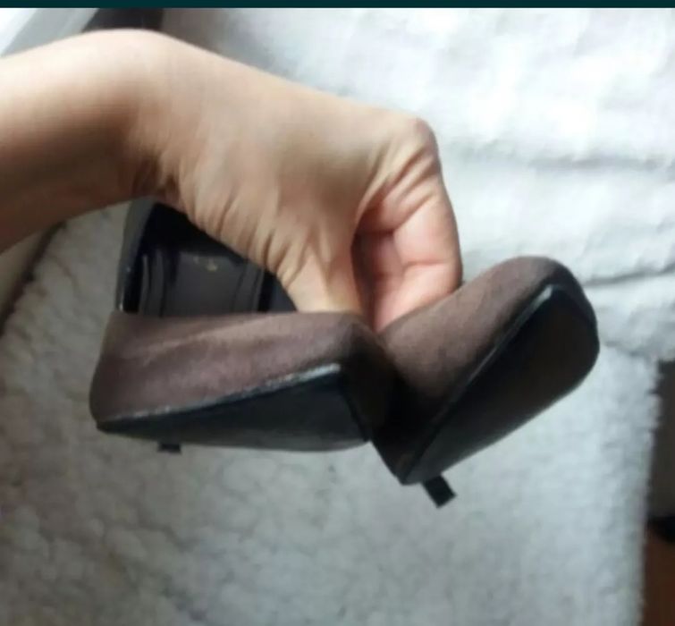 Szpilki 37 brąz zamsz eko