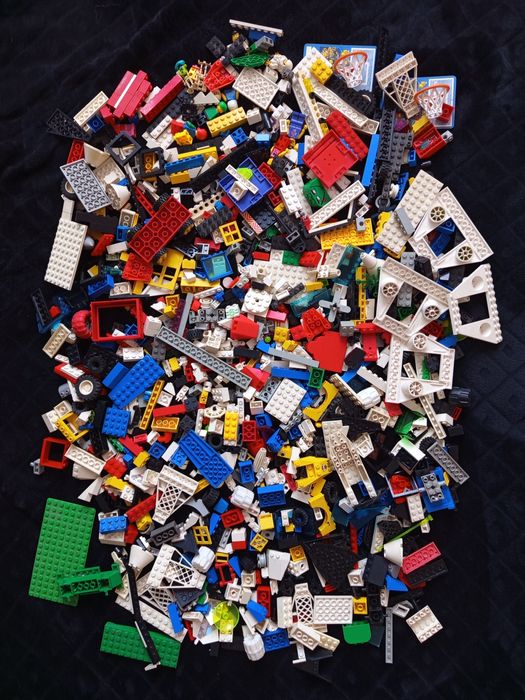 Lego Mix ~ 2 kilo