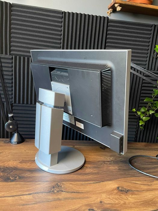 Monitor 24 cale NEC EA244WMi