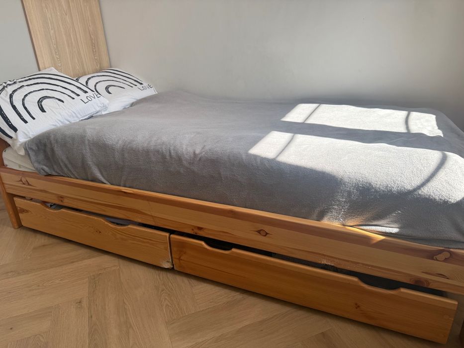 Łóżko drewniane pojedyńcze 90/200