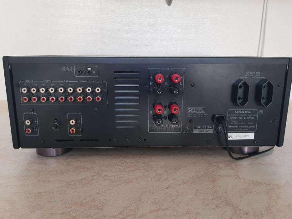 ONKYO Integra A-8850.  Усилитель. Отличное состояние