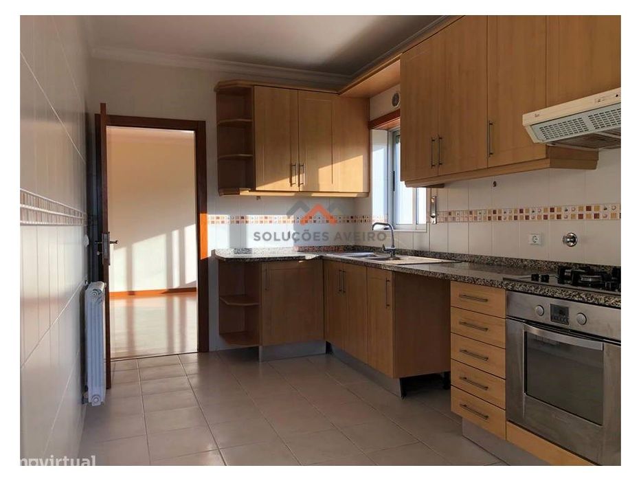 ARRENDAMENTO: Apartamento T2 em Esgueira!