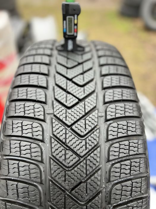 255/45/19 Pirelli Winter Sottozero 3 255/45 R19