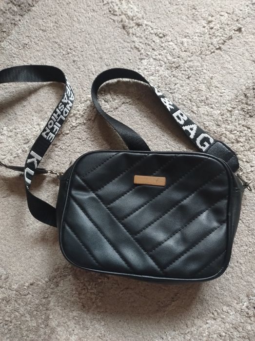 Mała torebka na ramię