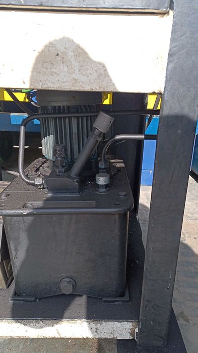 prasa hydrauliczna 30 ton