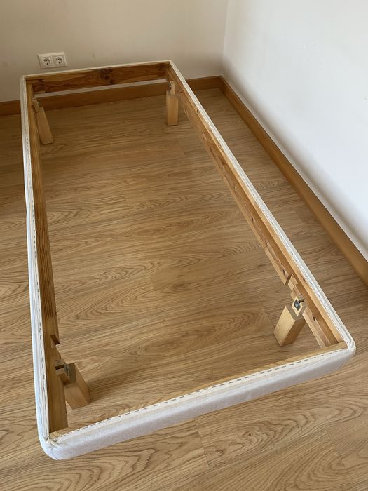 Sommier LYNGÖR solteiro