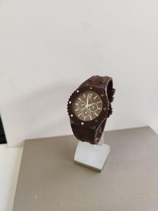 Relógio Guess modelo w11619g3.