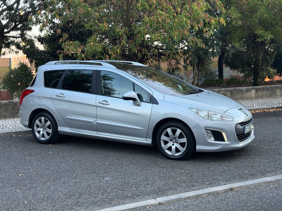 Peugeot 308 SW  1.6 HDI Full Extras 2011 — photo 3
