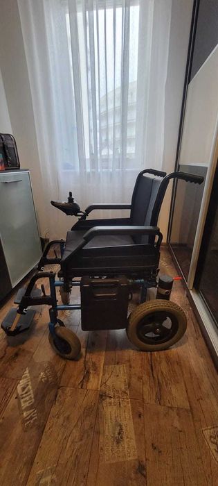Wózek inwalidzki elektryczny