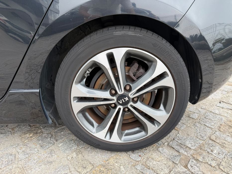 Kia Ceed 1.6 CRDi GT Line — photo 5