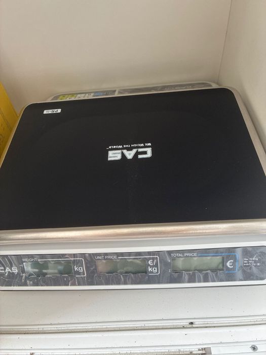 Expositor Montra  e balança NOVA