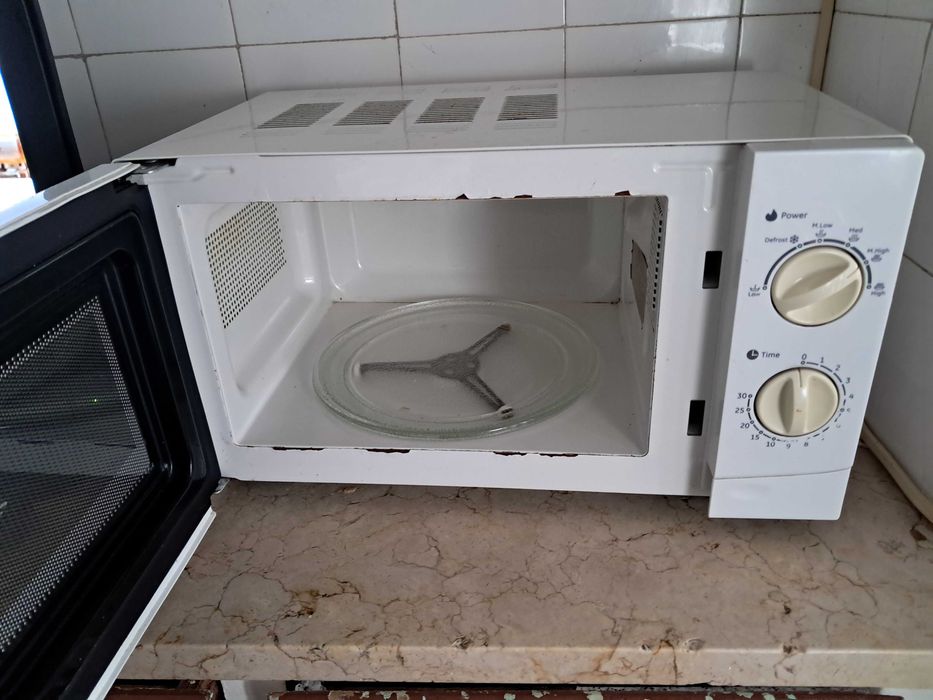 Microondas em funcionamento
